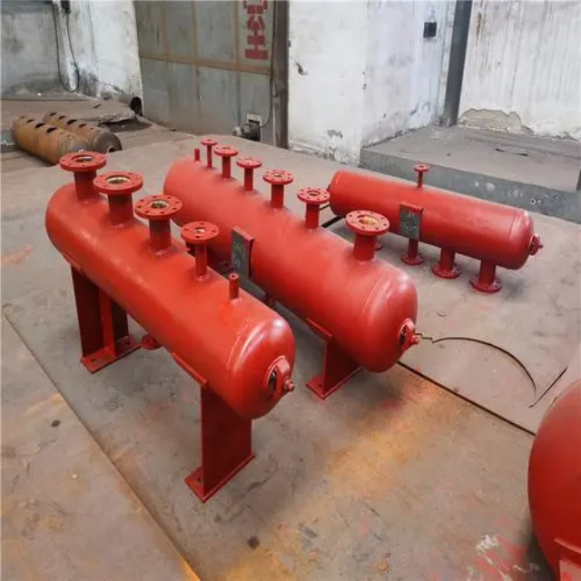 铁门关分集水器安装高度